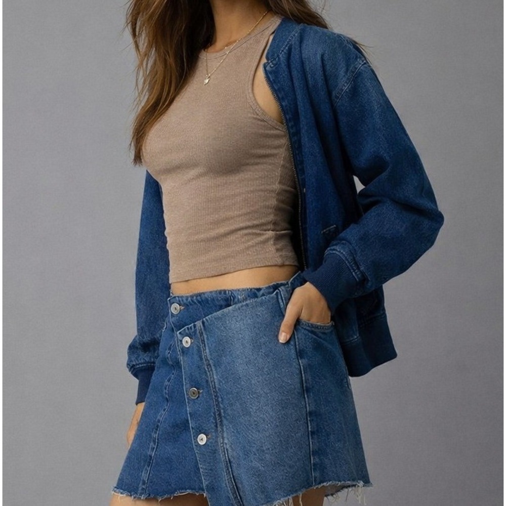 American Eagle Y2K Low-Rise A-Line Denim Mini Skirt Size 2 Medium Wash Raw EUC